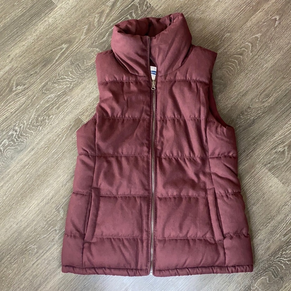 Women’s Small Maroon Vest